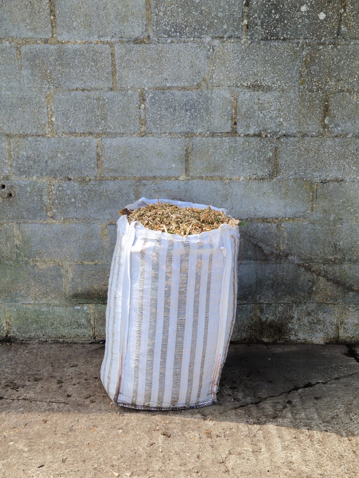 Wood Chips - 1/4 cubic metre barrow bag