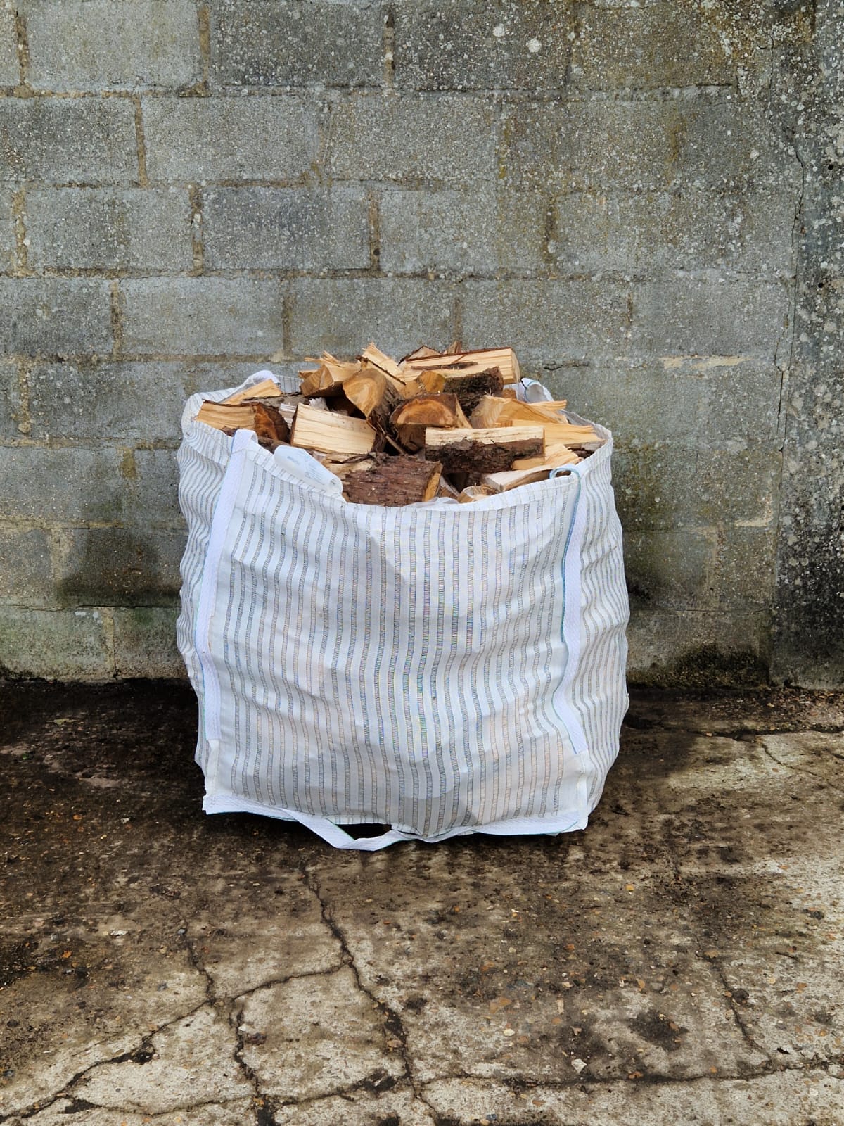 Seasoned Softwood Logs - 3/4 cubic metre (1 x bulk bag)